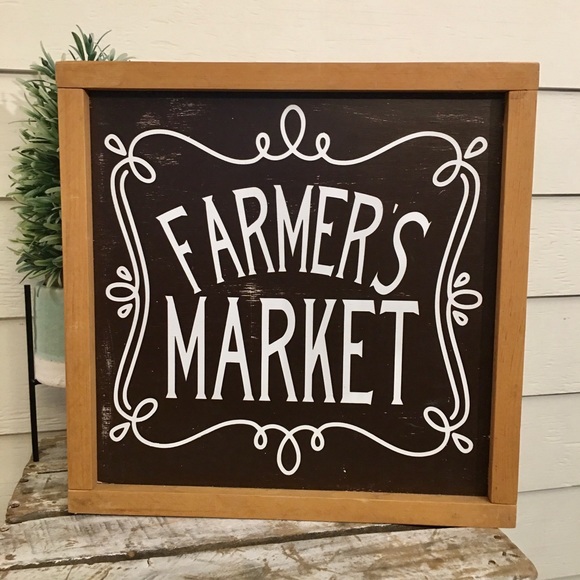 Handcrafted Painted Wood Sign “Farmer’s Market” - Picture 3 of 5